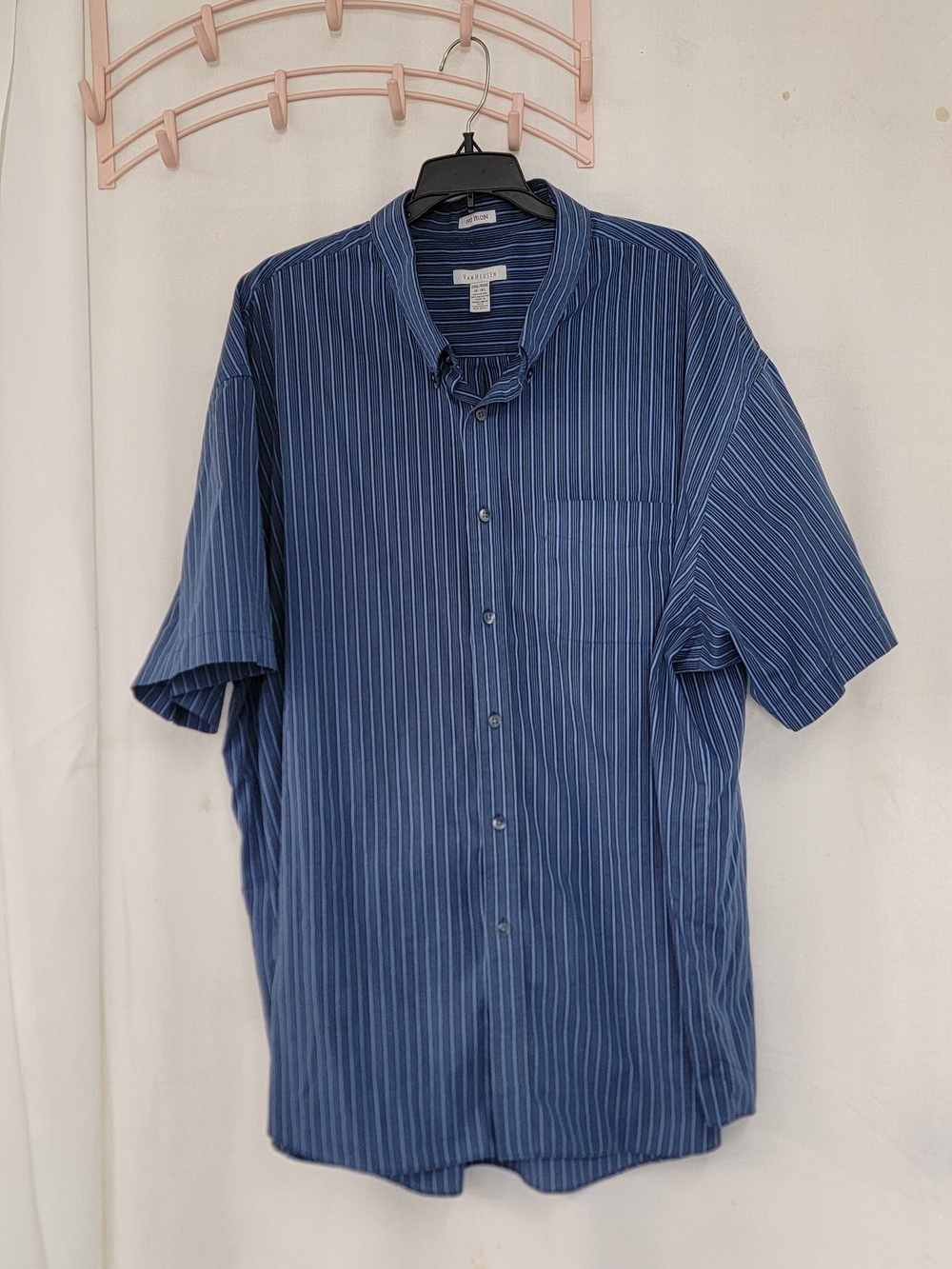 Van Heusen Navy Blue Pinstripe Short-Sleeve Button-Down Shirt